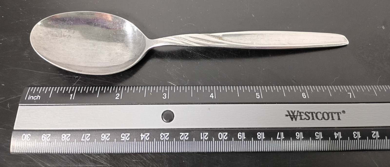 Stainless Steel Flatware Set of 26 Knives Spoons Forks Unknown MFG