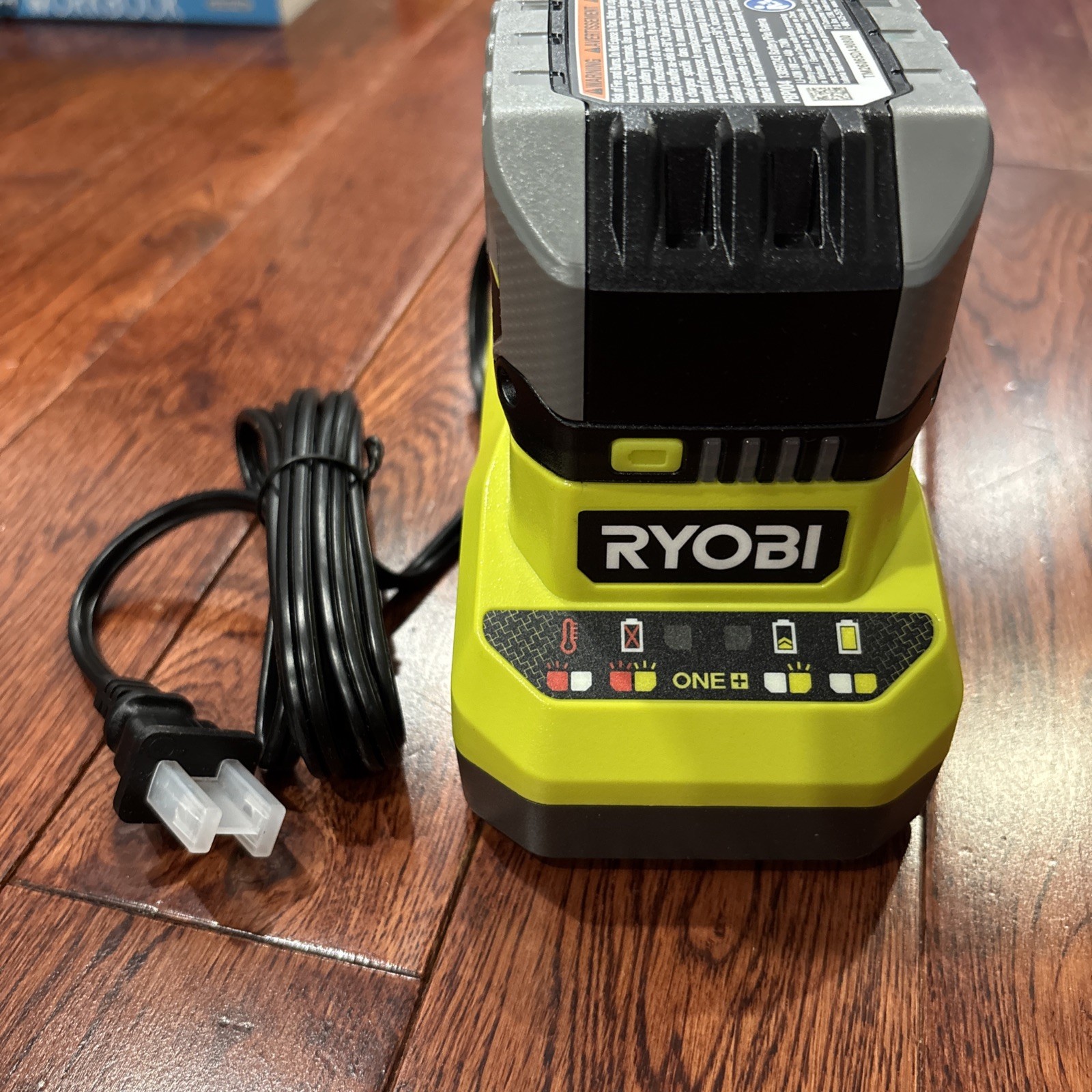 NEW RYOBI ONE+ HP 18V 4.0Ah High Performance Battery PBP004 With New Charger