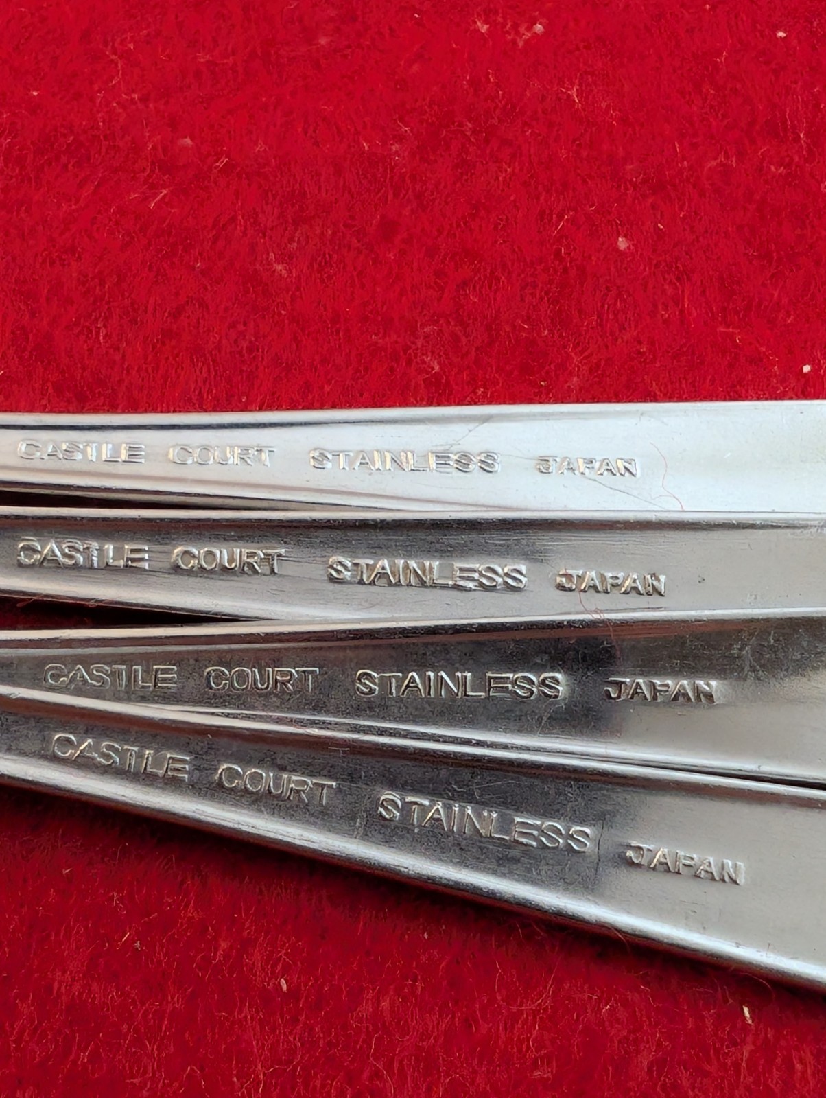 Lot Of 4 Castle Court CCS5 Stars &Vines Starburst Stainless Teaspoons Flatware