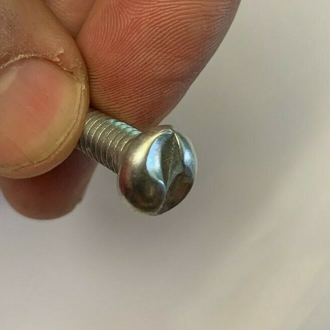 Tamper Proof One Way Security Machine Screws 1/4-20 x 1″ – lot of 25