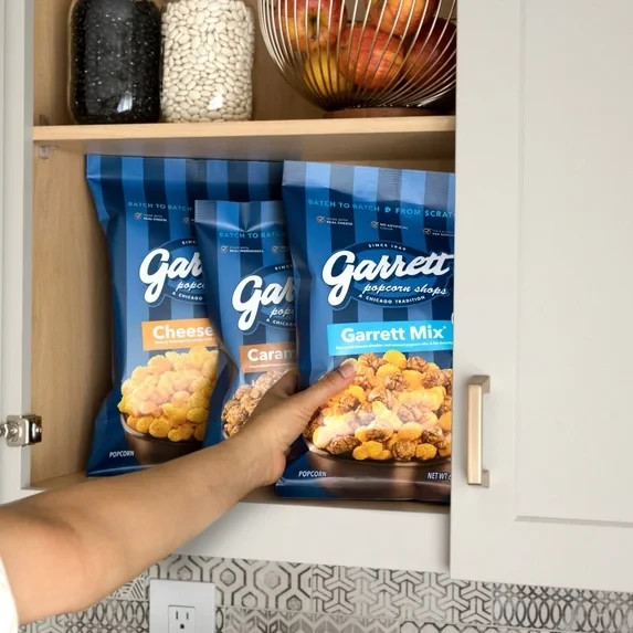 Garrett Popcorn Shops Garrett Mix Popcorn 6 Oz Pack of 4 Gourmet Snack