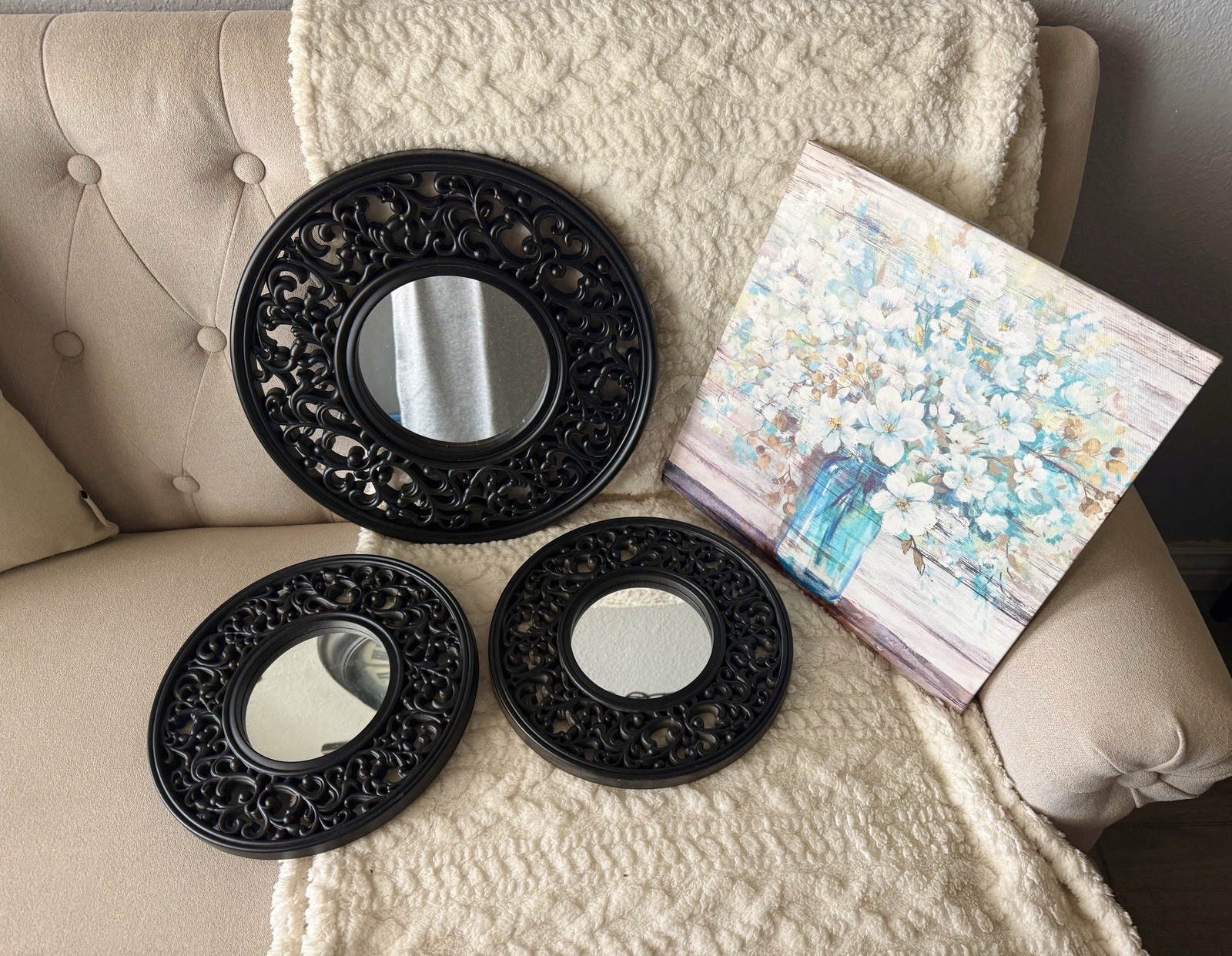 Wall Art Set 13×13 Canvas & 3 Beautiful Mirrors Perfect For Any Room Or Office