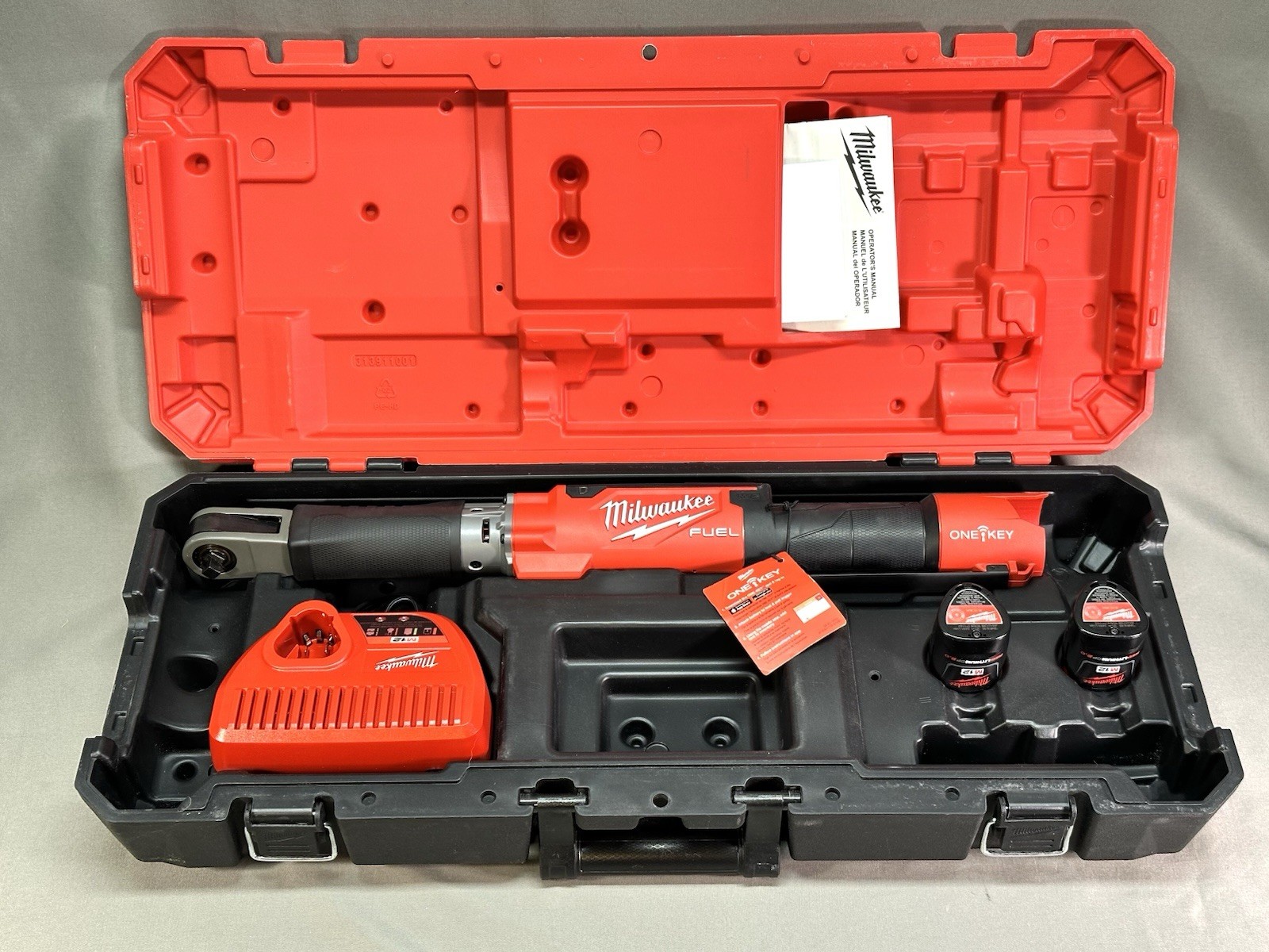 Milwaukee 2465-22 2465-20 M12 Digital Torque Wrench 3/8″ in Case w/ 2 Batteries
