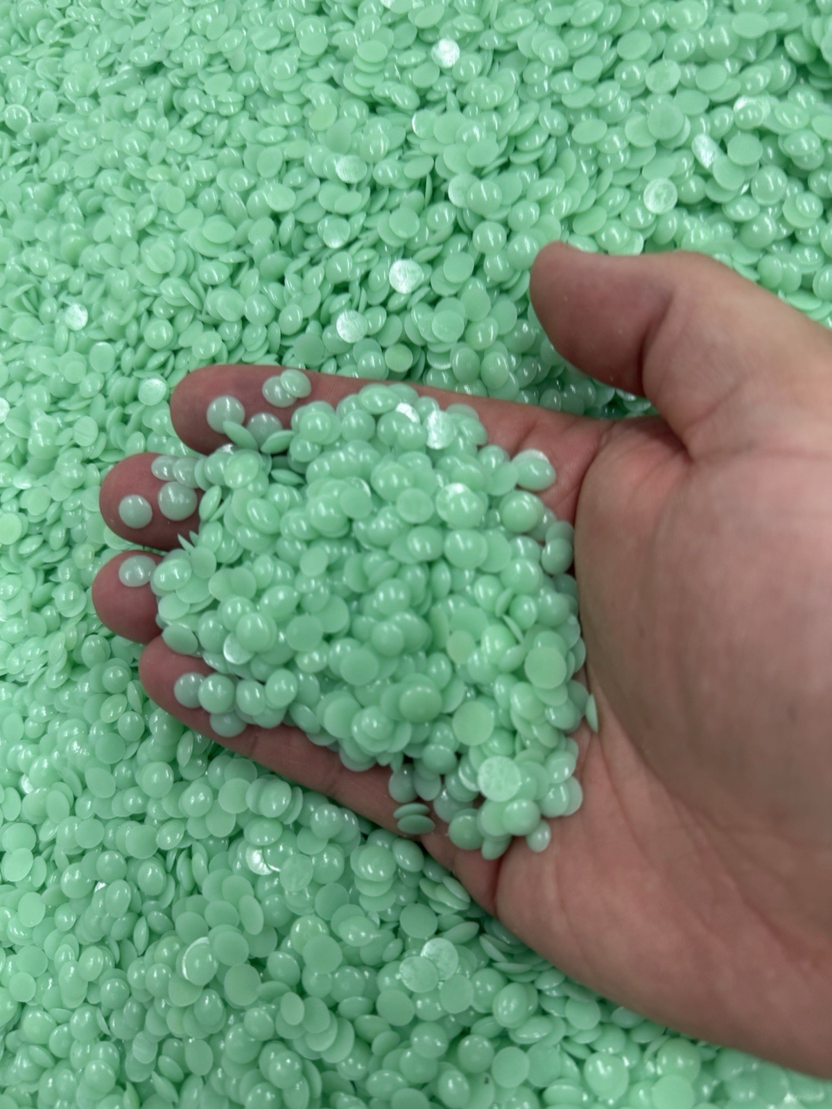 Made In USA – BULK 30 Lb. Green Color Case of Laundry Scentos – Tropical Escape
