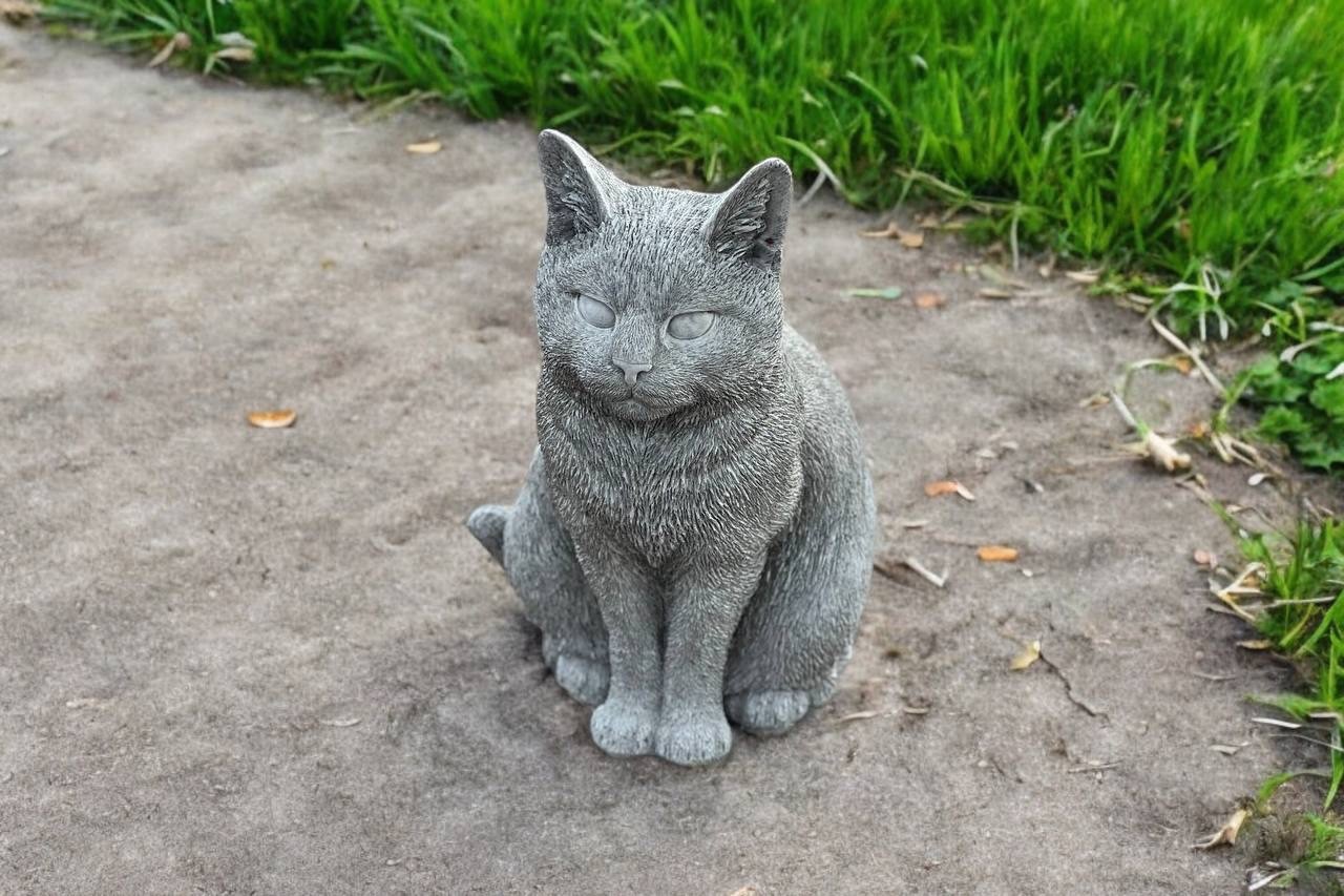 Cat Garden Statue Concrete Outdoor Decor Sitting Cat Sculpture Pet Lover Gift