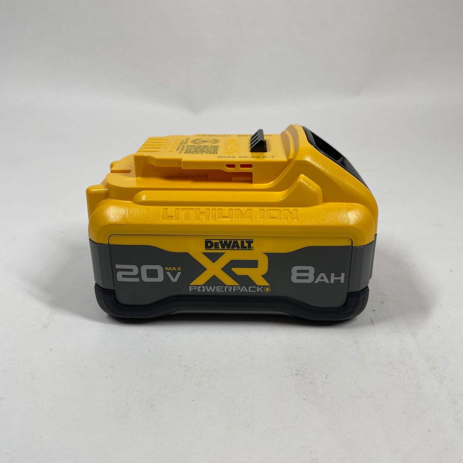DeWalt DCB2108 20V MAX 8.0AH Lithium Ion POWERPACK Battery