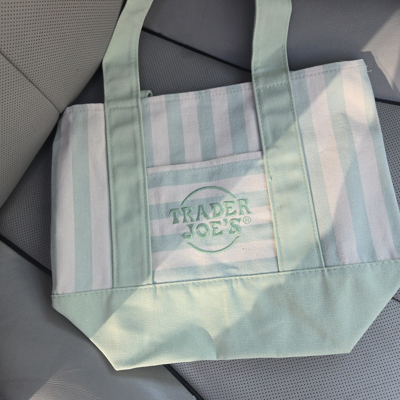 SAME DAY SHIPPING – Trader Joe’s Mini Pastel Stripe Tote Bag Set of 4