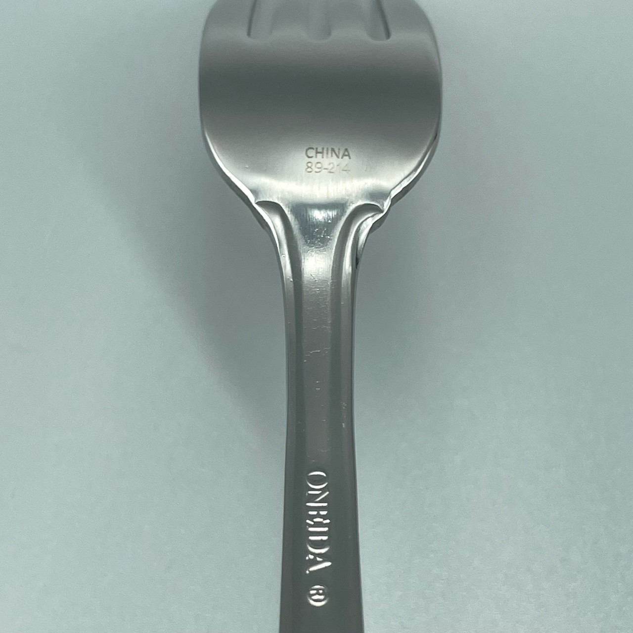 Oneida American Harmony Stainless Steel Dinner Fork (Set of Four)