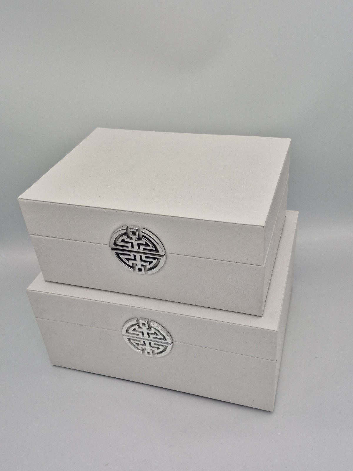 Set of 2 White Rectangular Decorative Boxes