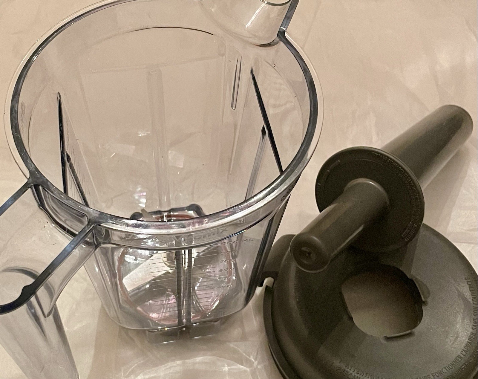 Vitamix Pitcher 32oz Rubber Lid & Plunger Tamper Stick Grey Read Description