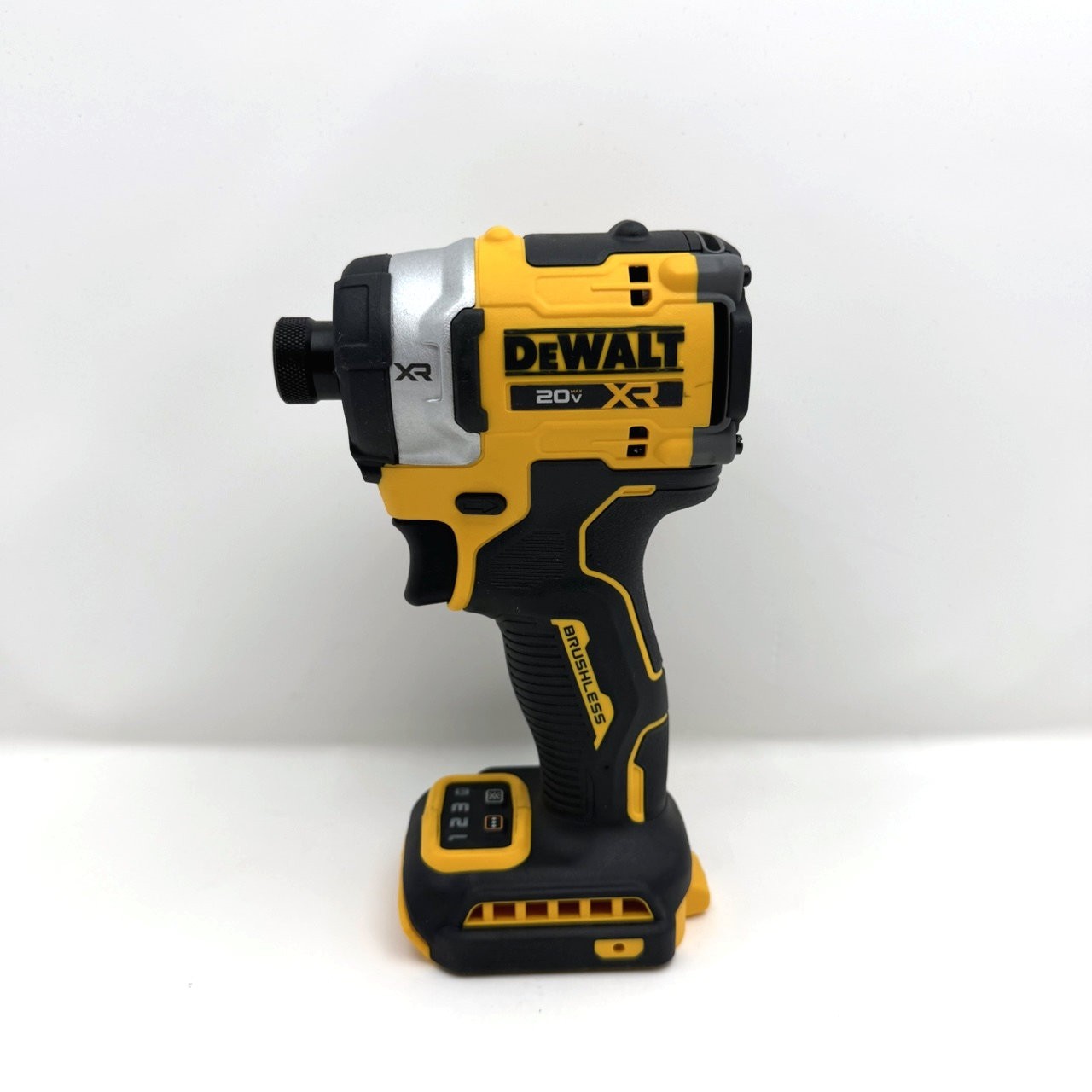 DEWALT DCF860B 20V MAX XR 1/4″ 3-Speed High Torque Impact Driver Open Box