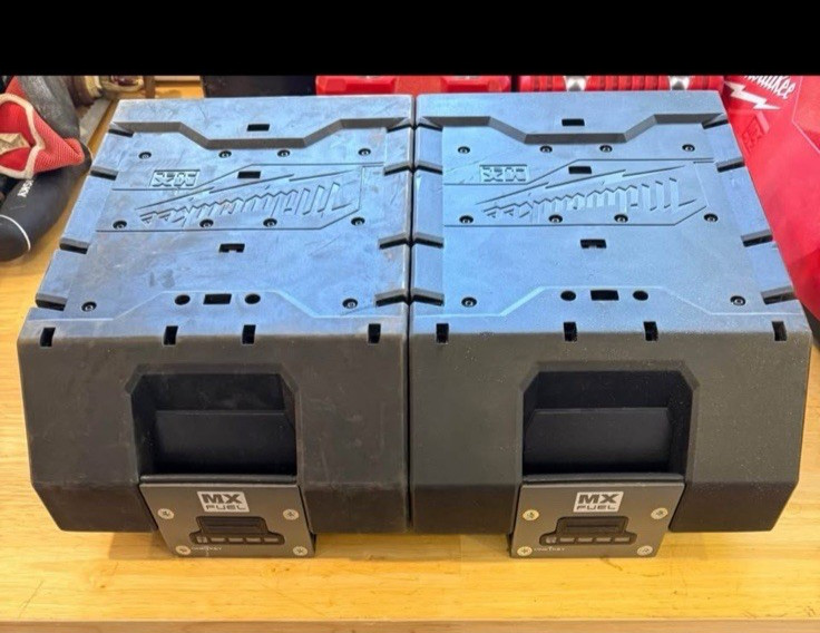 Milwaukee XC406 RedLithium-Ion Batteries