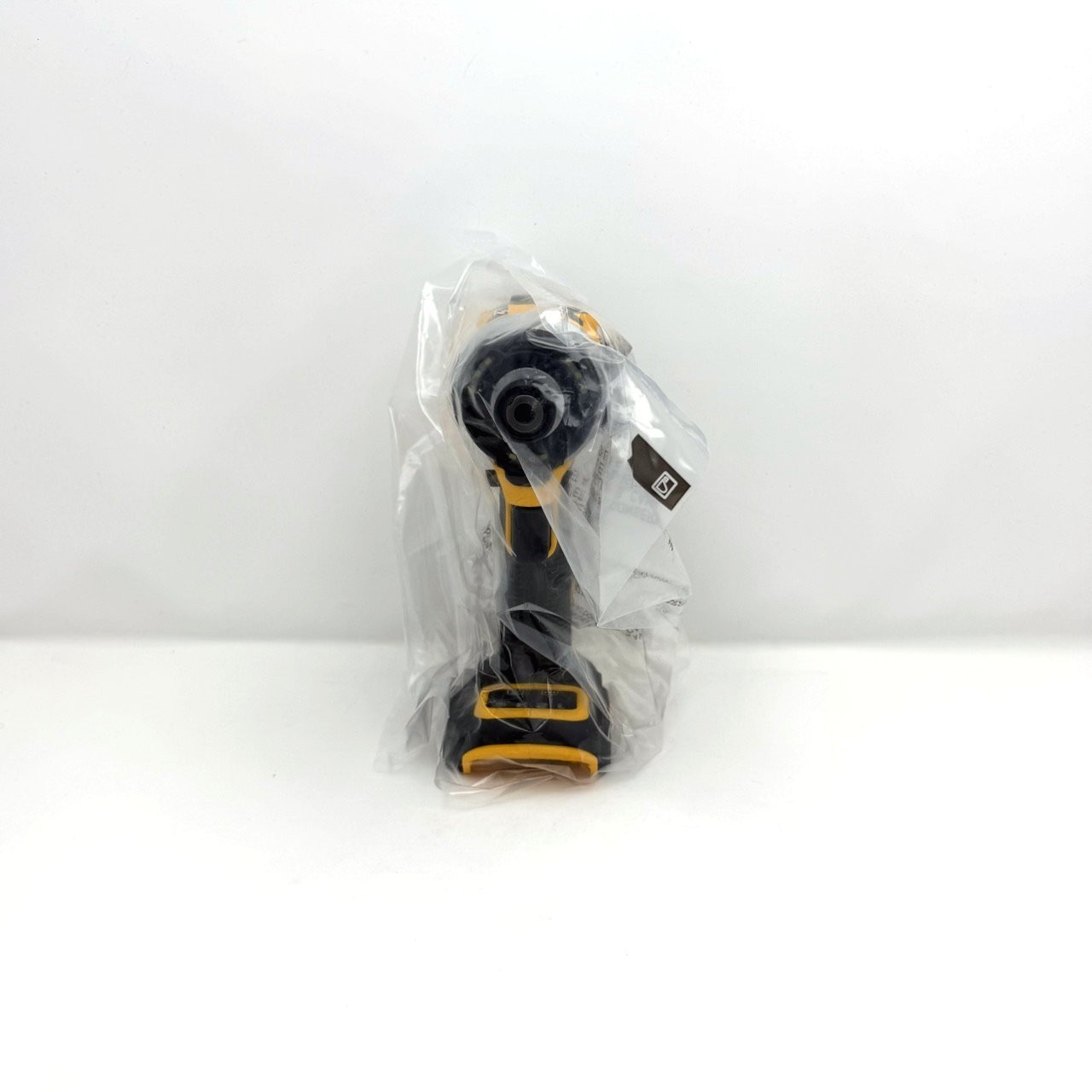 DEWALT DCF860B 20V MAX XR 1/4″ 3-Speed High Torque Impact Driver Open Box