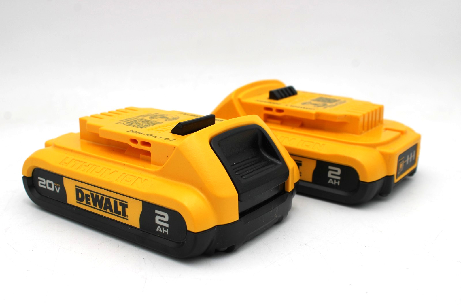 DeWalt DCB203 20V MAX 2.0Ah Lithium-Ion Battery *Lot of 2*