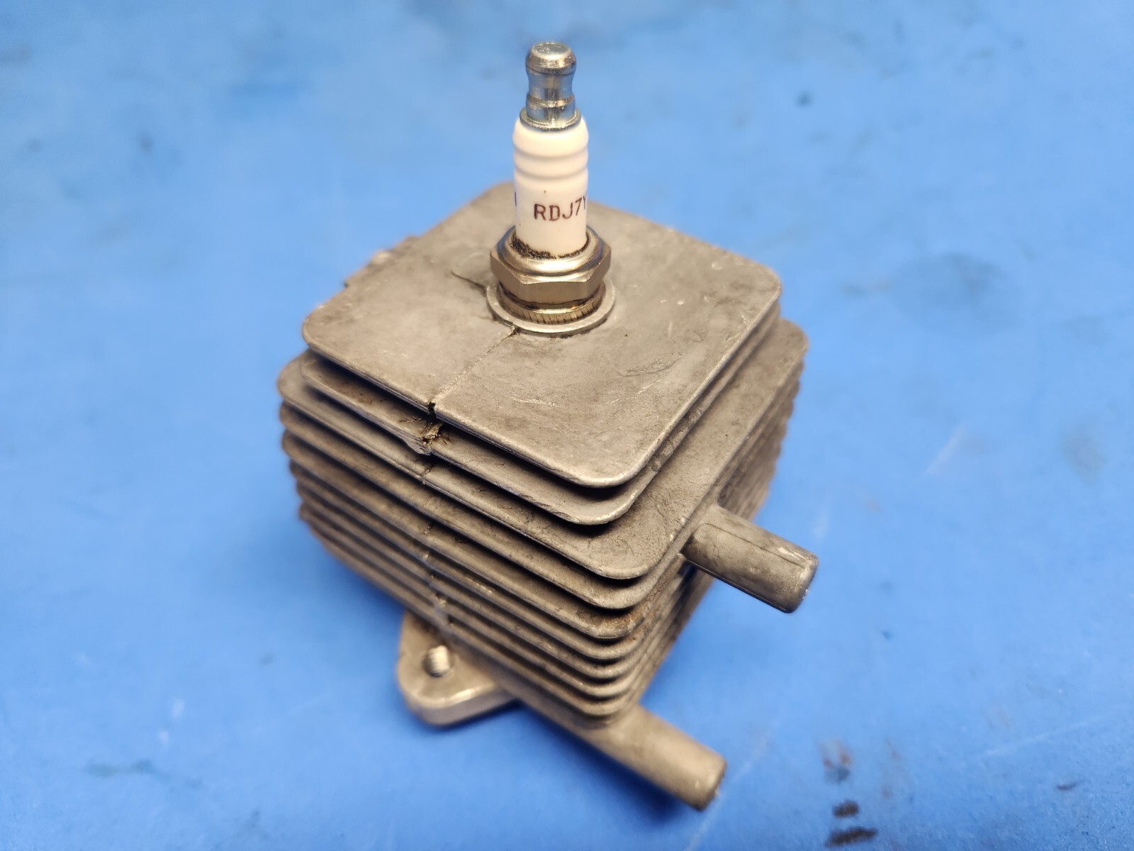RYOBI 31cc STRING TRIMMER CYLINDER HEAD