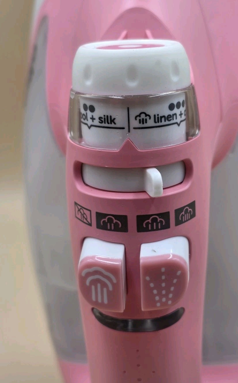 Oliso TG1600 ProPlus 1800W Smart Steam Iron Auto Lift for Sewing Pink
