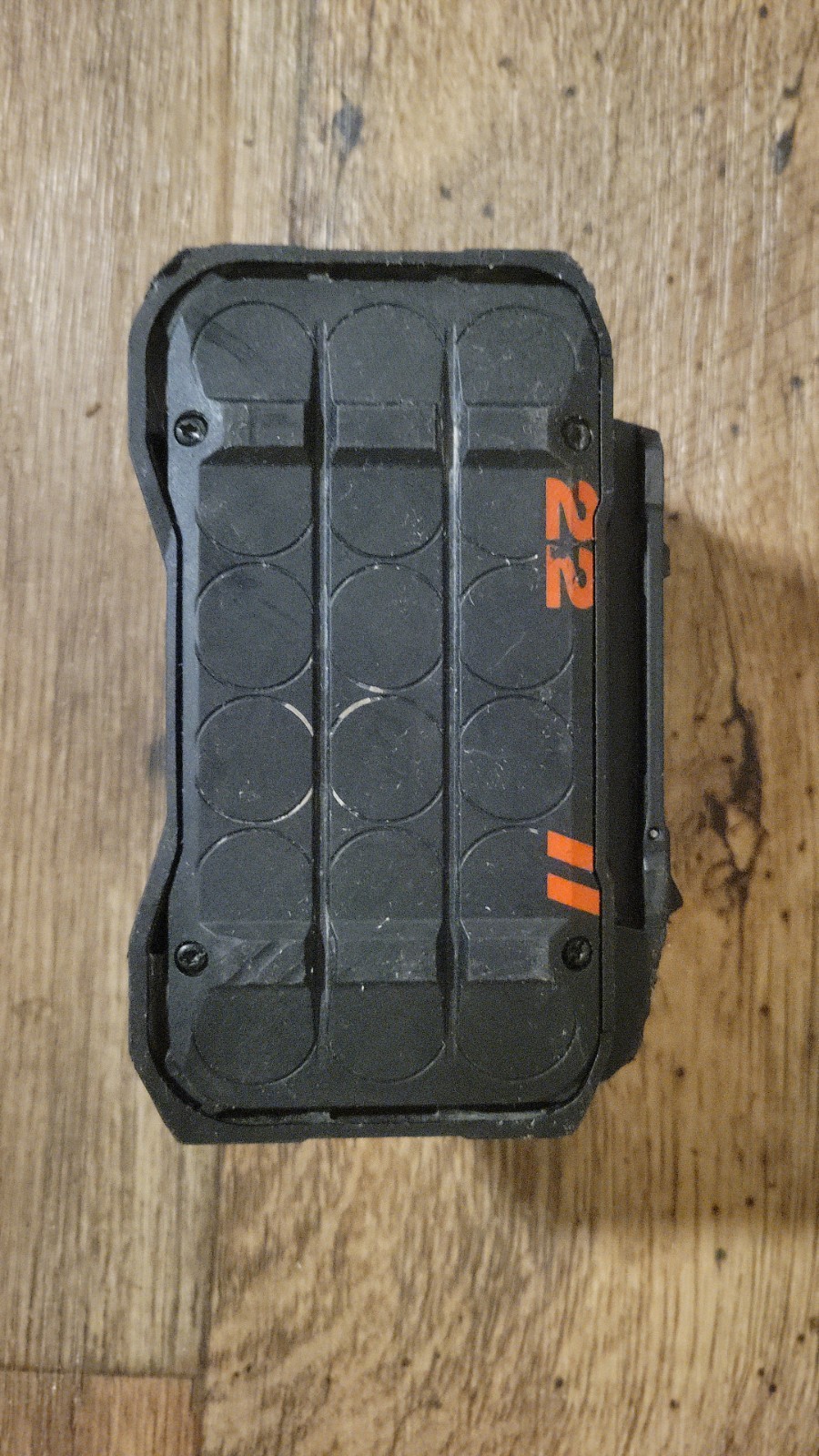 HILTI C 8-22 Nuron Charger & HILTI B 22-255 12AH BATTERY B 22-255 Li-ion