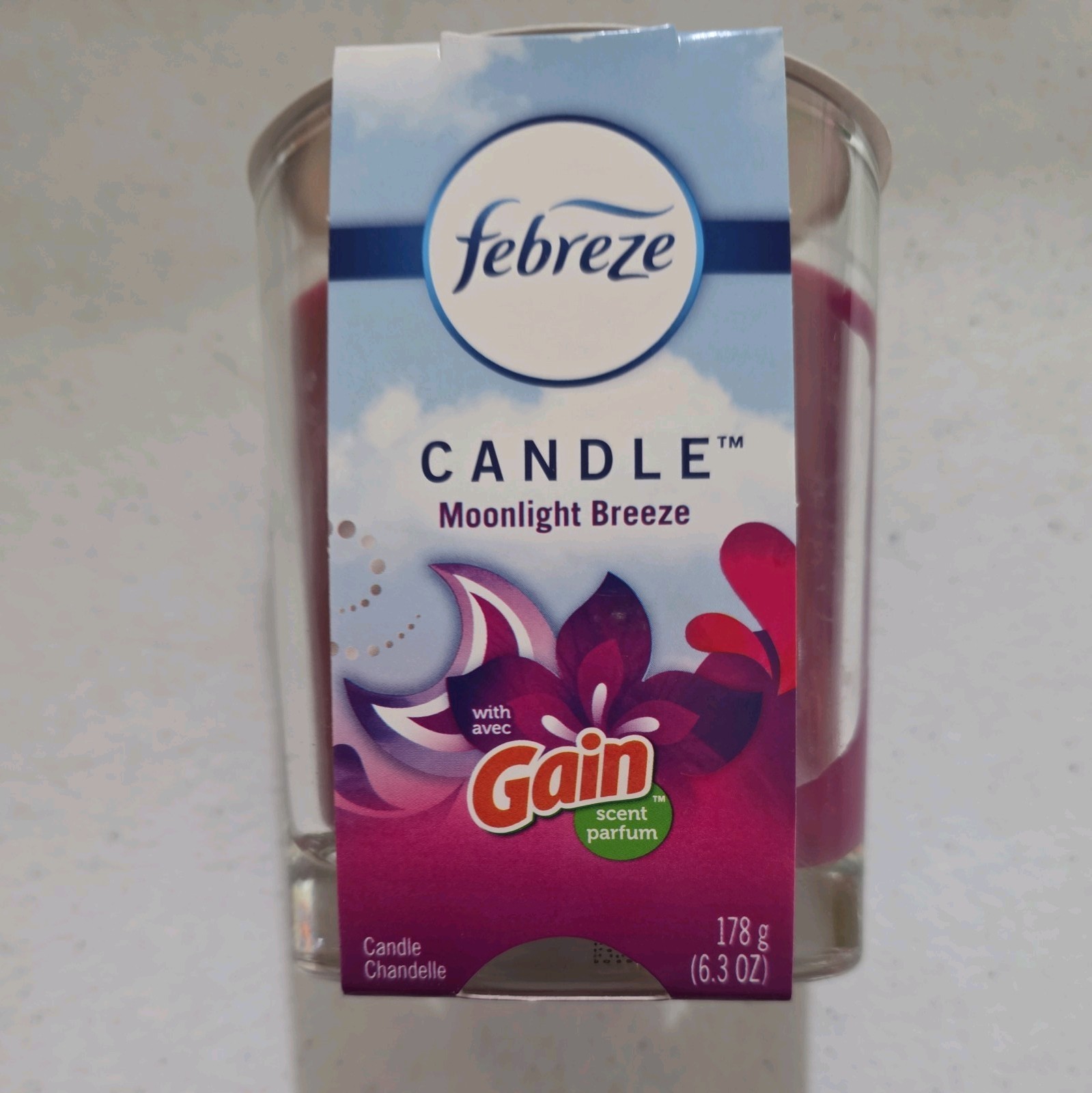 New Febreze Candle with Gain Scent Moonlight Breeze 6.3 Oz