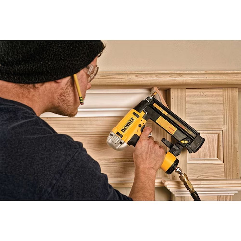 DEWALT DWFP12233R Precision Point 2-1/8″ 18 GA Brad Nailer Certified Refurbished