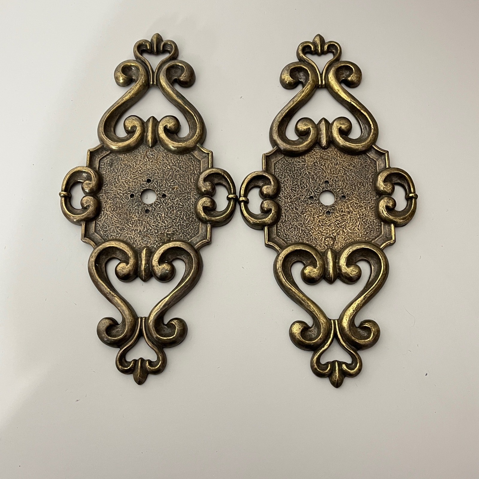 Cabinet Knob Back Plate Set 2pc Bronze Ornate Scroll BPC-6022 Vintage