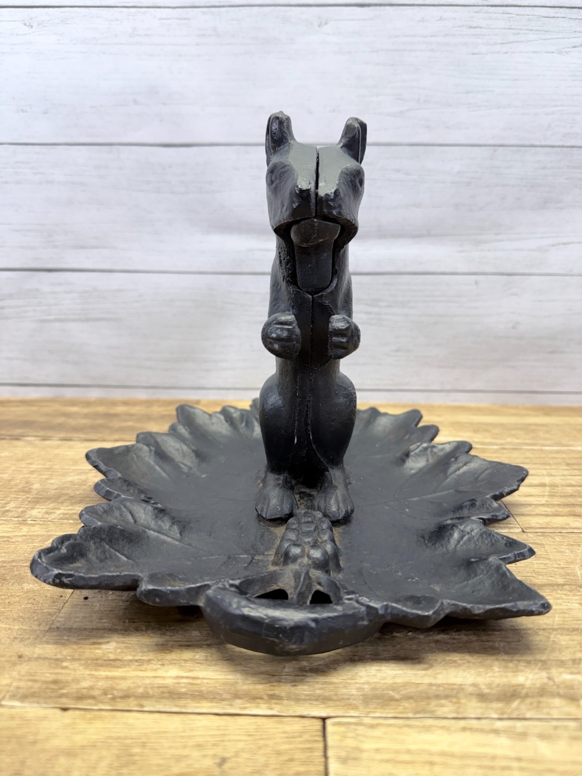 Vtg 7″ Cast Aluminum Squirrel Nutcracker Leaf Tray Nut Dish 1970s Fall Figure