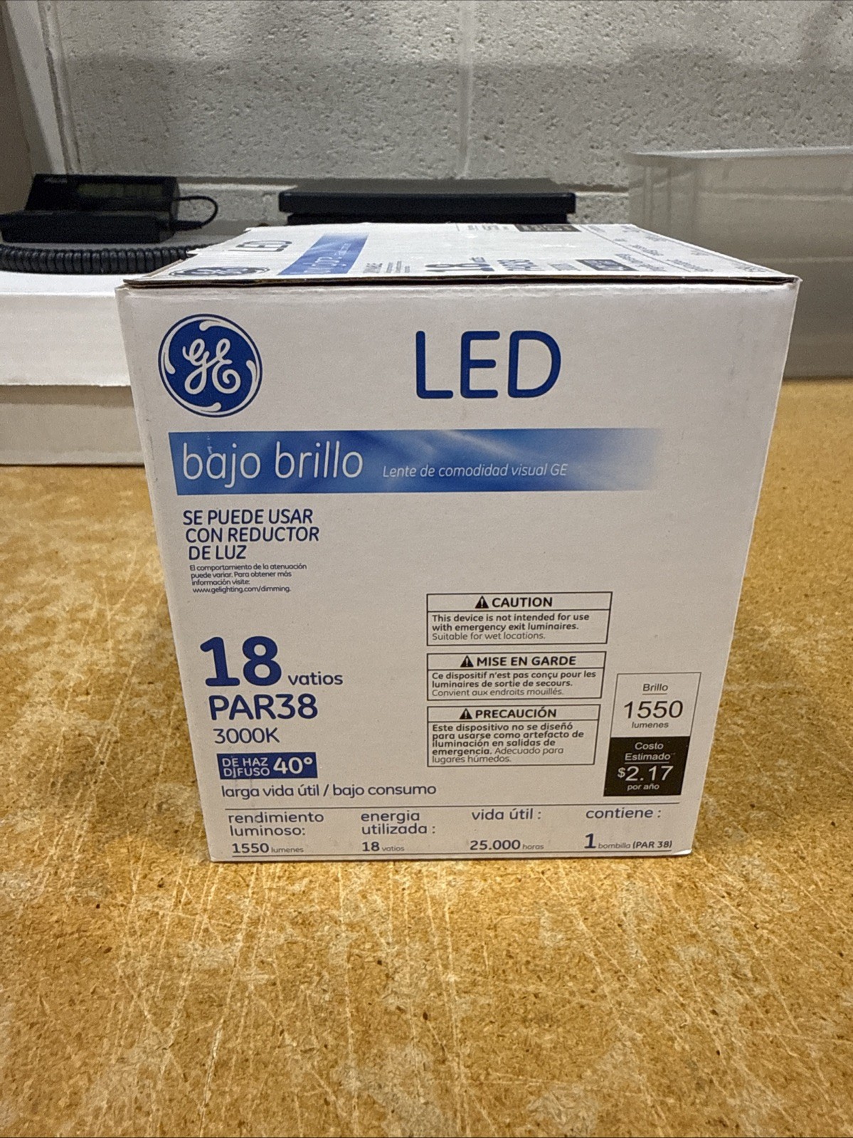 GE 92934 LED PAR38 18 watt, 3000K, Dimmable Flood Light LED Light Bulb 1350 Lum