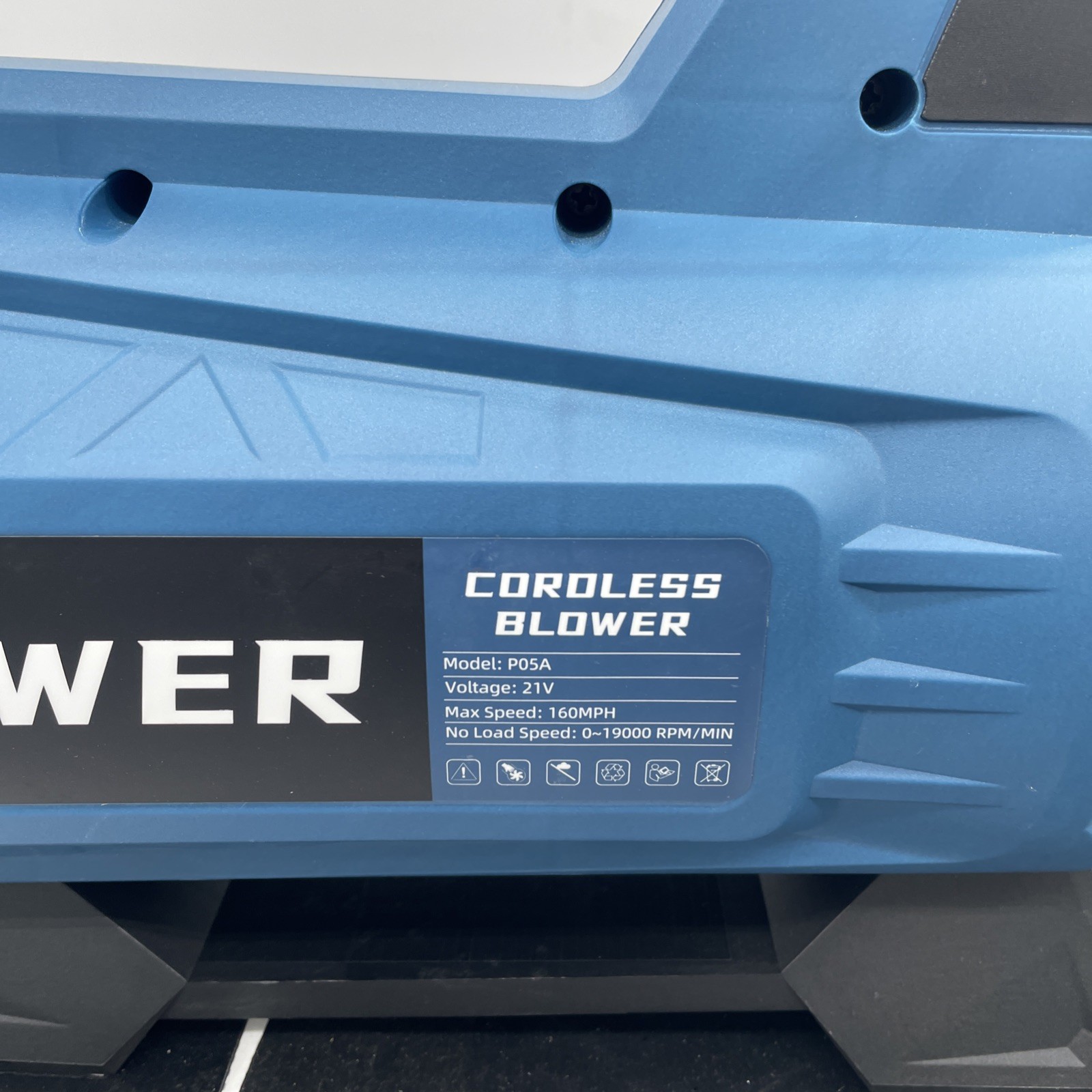 Powerful Cordless Leaf Blower 630CFM/160MPH, 21V 2 Batteries And Charger