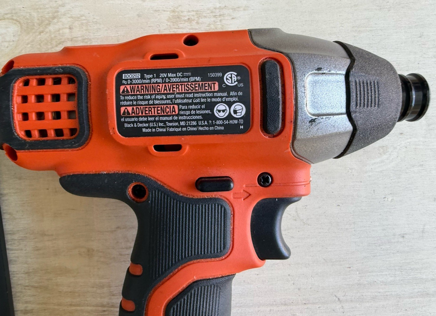 Black & Decker BDCI202 20V Max 1/4” Cordless Impact Driver With Charger