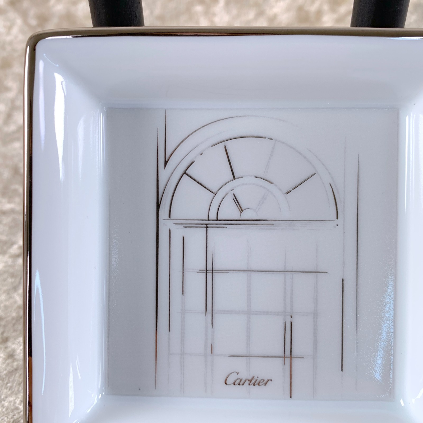Cartier Porcelain Mini Change Tray Ashtray Platinum Painted Rim 8 x 8cm w/ Box