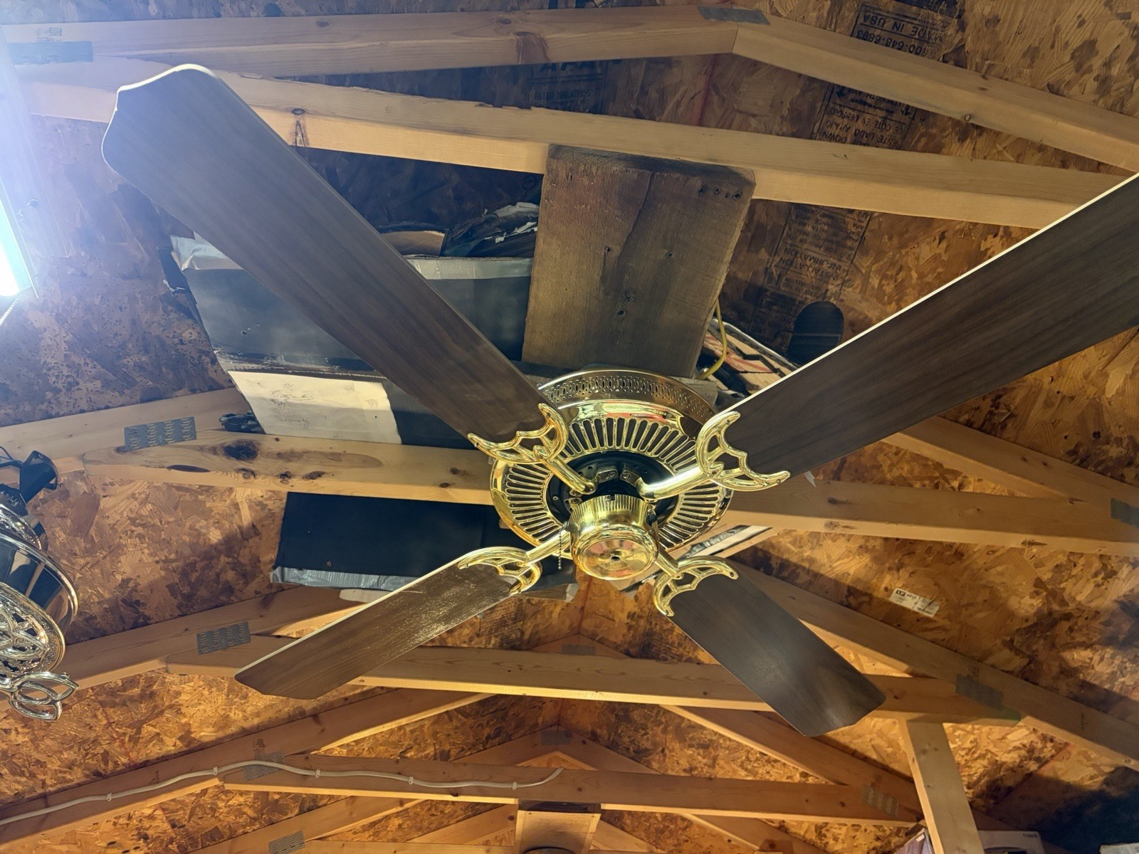 52” Unknown Builder Ceiling Fan