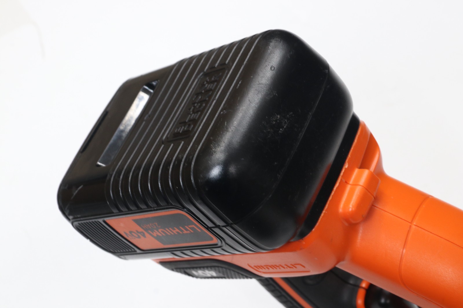 Black+Decker LST140 40V Max Lithium String Trimmer
