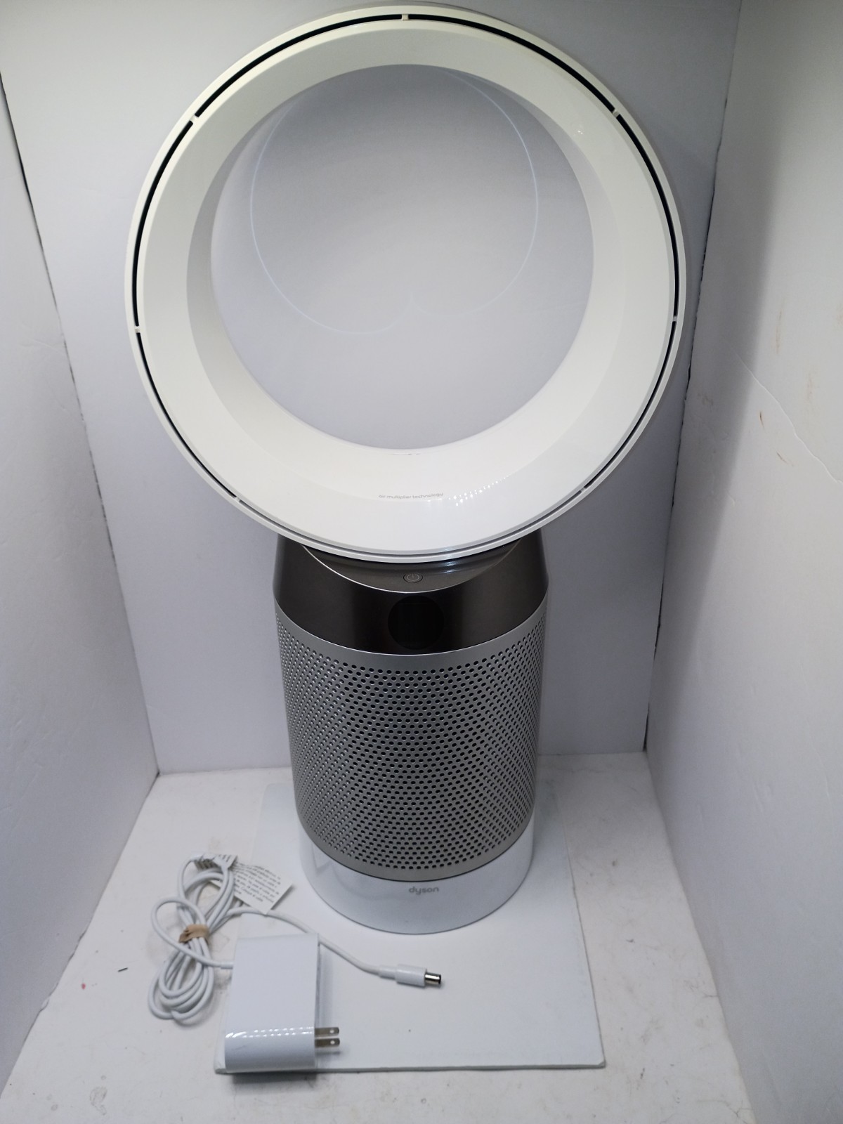 Dyson Pure Cool DP04 Air Purifying Desk Fan Bluetooth New HEPA Filter No Remote