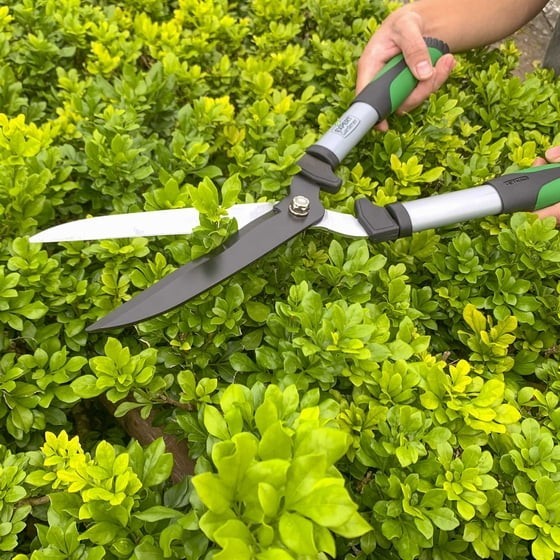 20 Inch Garden Hedge Shears Green and Black Landscape Trimming Scissor