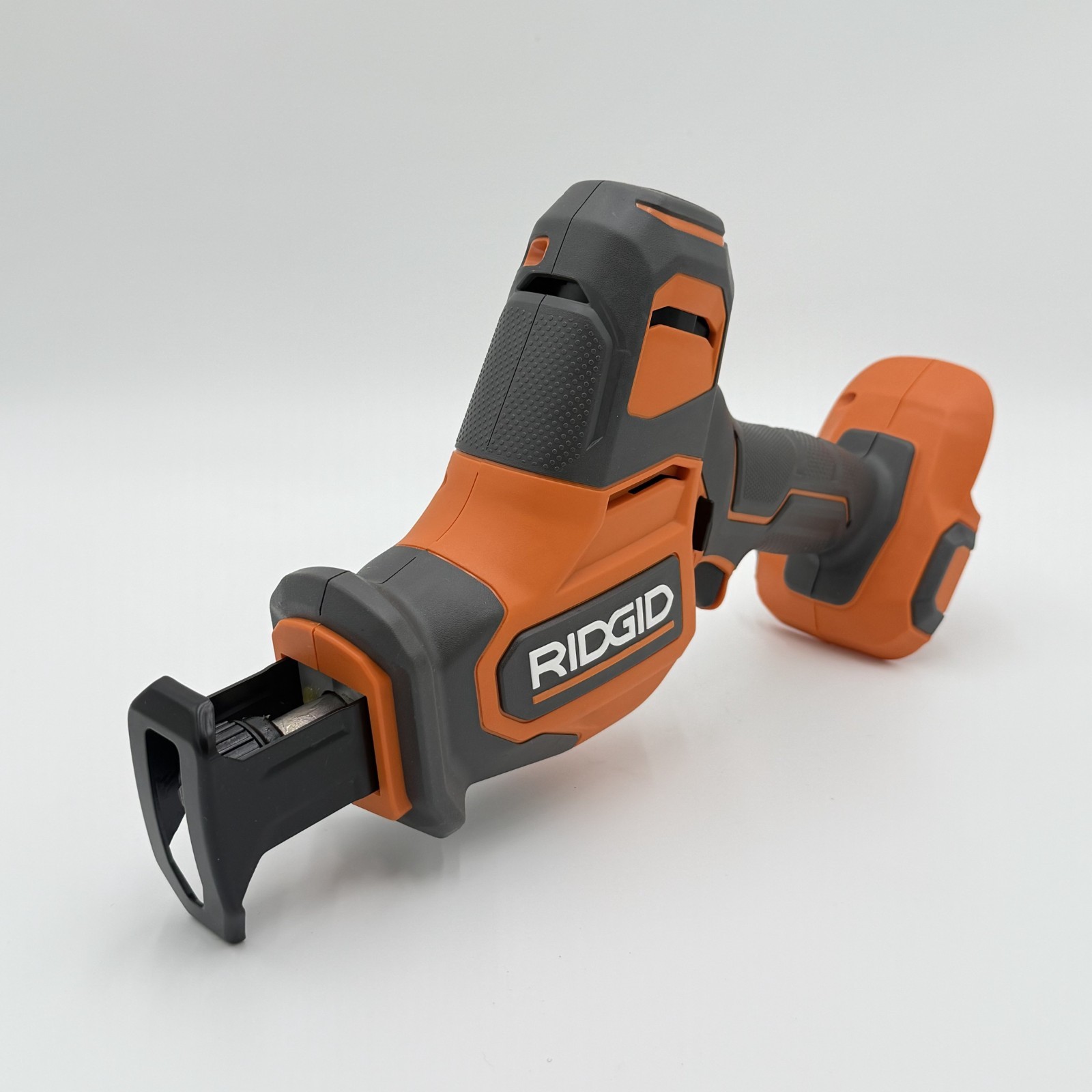 RIDGID 18V SubCompact Brushless One-Handed Reciprocating Saw + FREE Charger