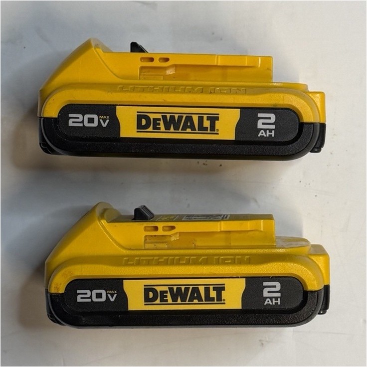 DEWALT DCB203 20V MAX 2.0Ah Li-Ion Battery Pack Yellow (Lot of 2)