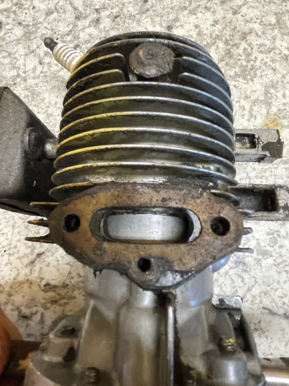 OEM Vintage McCulloch Chainsaw Engine, Untested, Unknown Model, Spins Freely