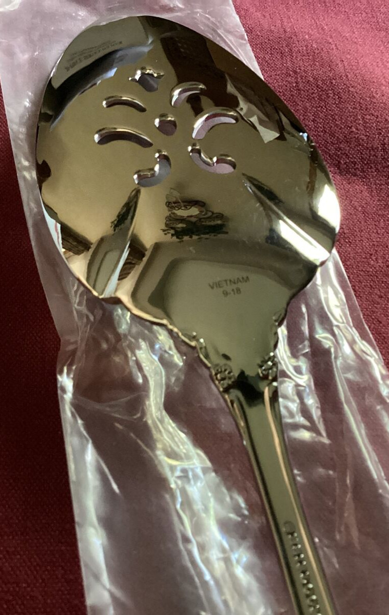 Oneida DOVER Pie / Cake Server 9 1/2″ Unused Vietnam Glossy 18/10 Flatware