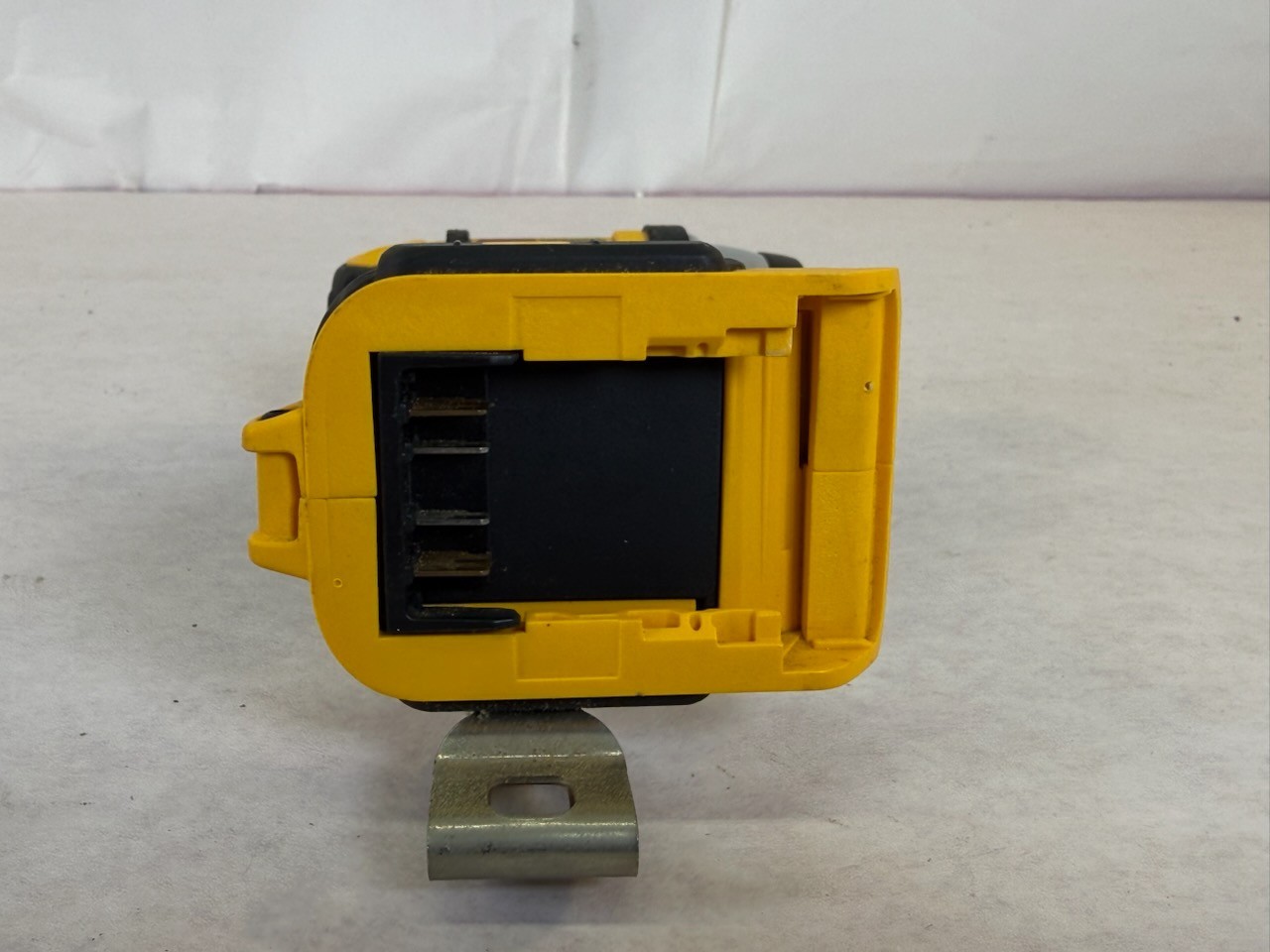 DEWALT DCF885 20V 1/4 in. Impact Driver – Black/Yellow (Tool Only)