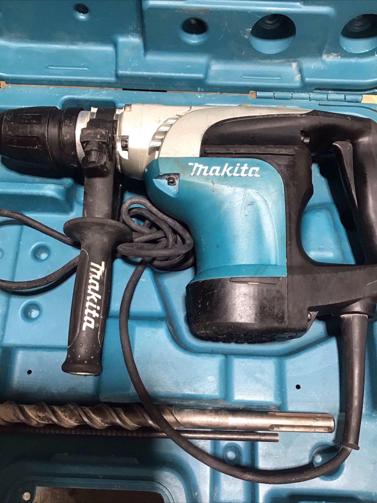 Makita HR4002-1-9/16″ Corded SDS-Max Powers On, Untested