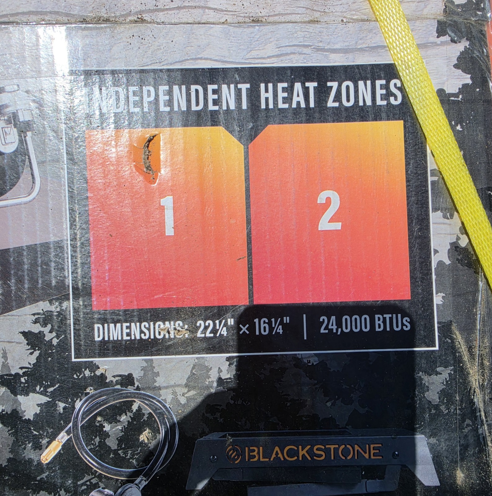 Blackstone 22 in Propane Griddle 2 Burner 24000 BTU w/ Hood & Stand Portable