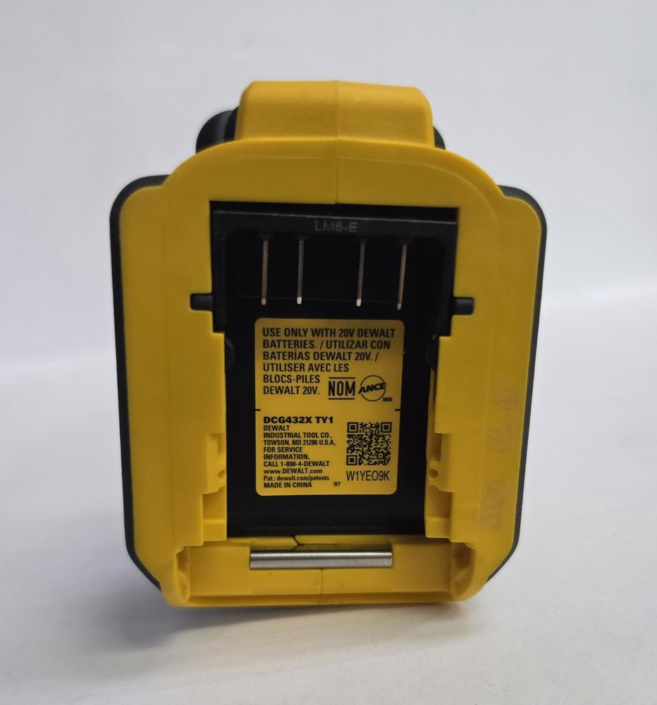DeWalt DCG432XB 20V MAX Extended Cut-Off Tool Only