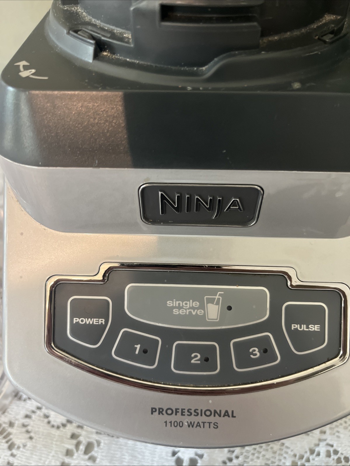 Ninja Professional 1100W Blender 72oz BL660 Never Used Bonus 3x Smoothie Cups!