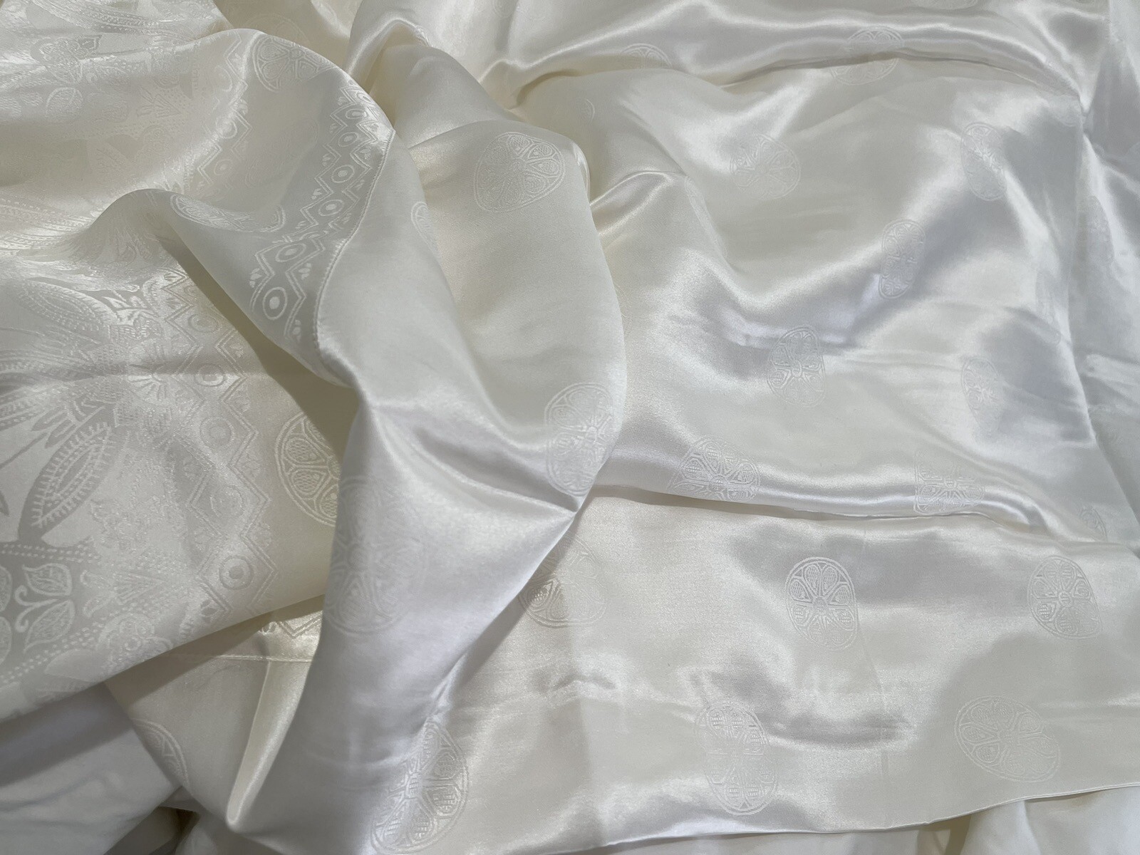 Cuddledown Italy NWT 1pc King Case 100% Silk Medallion Cream ONE PILLOWCASE
