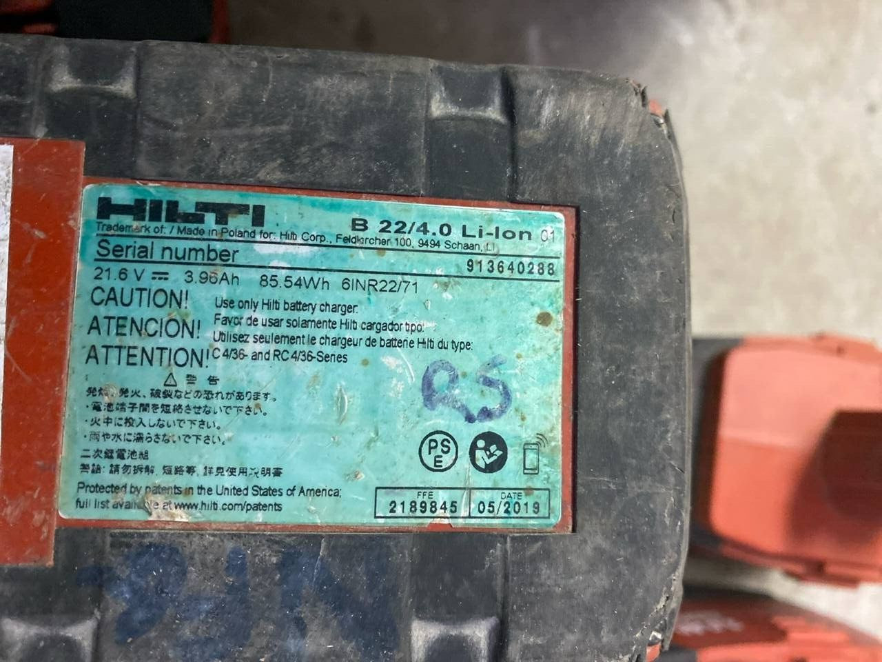 Hilti B 22 4.0Ah 22V Battery Lithium-ion 21.6 V B22 battery, used good condition