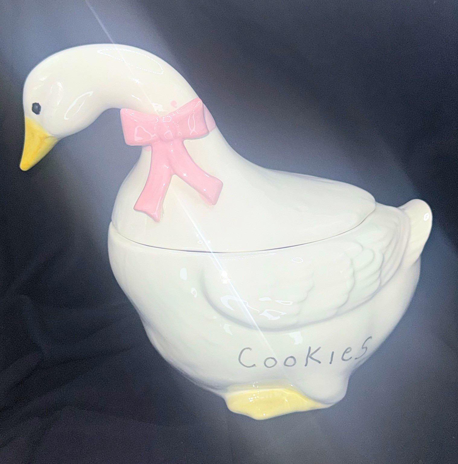 DJ 8.5in Ceramic White Goose/Duck Cookie Jar w/ Lid Pink Bow, Country