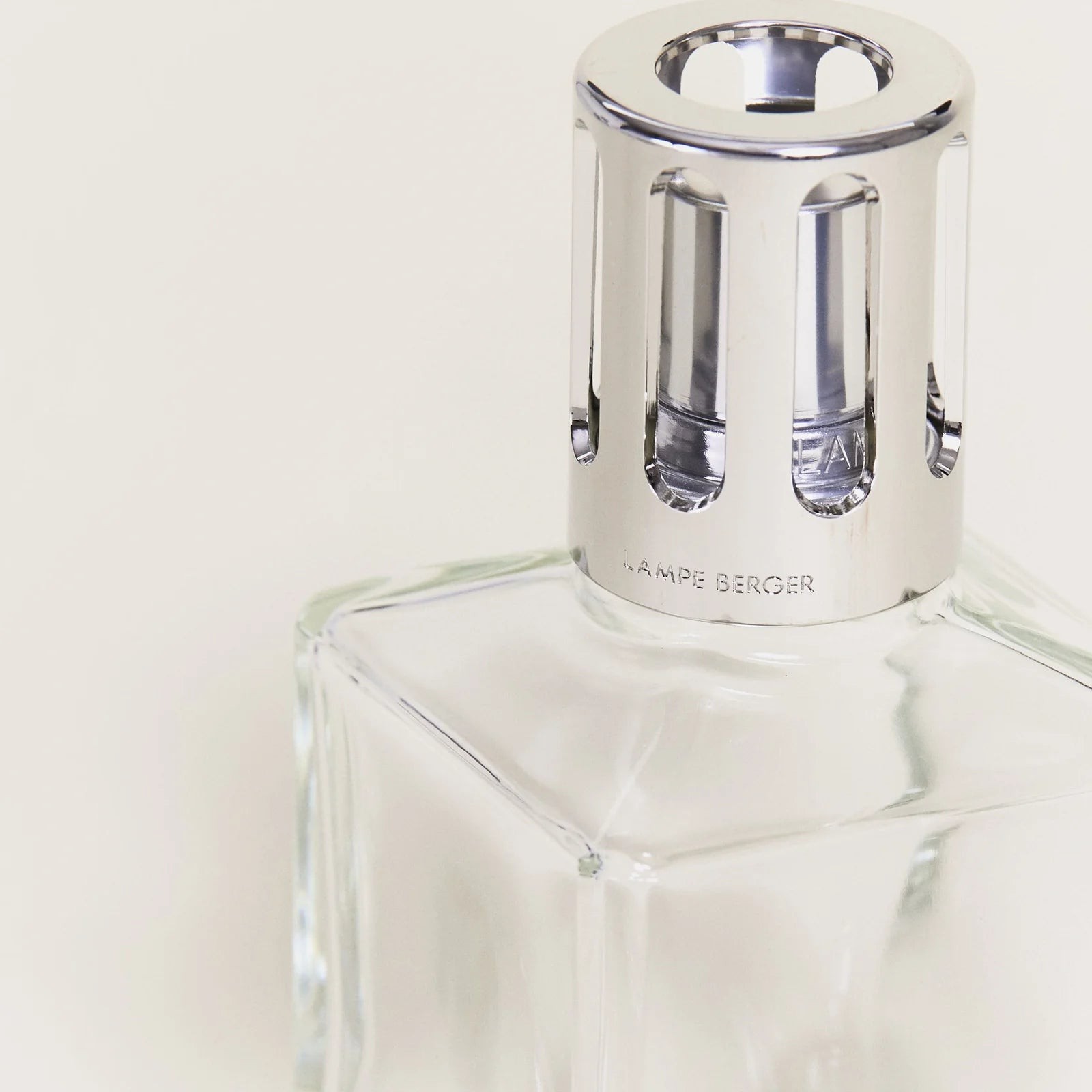 Maison Berger | Lampe Berger Essential Square Lamp Gift Set with Ocean Breeze
