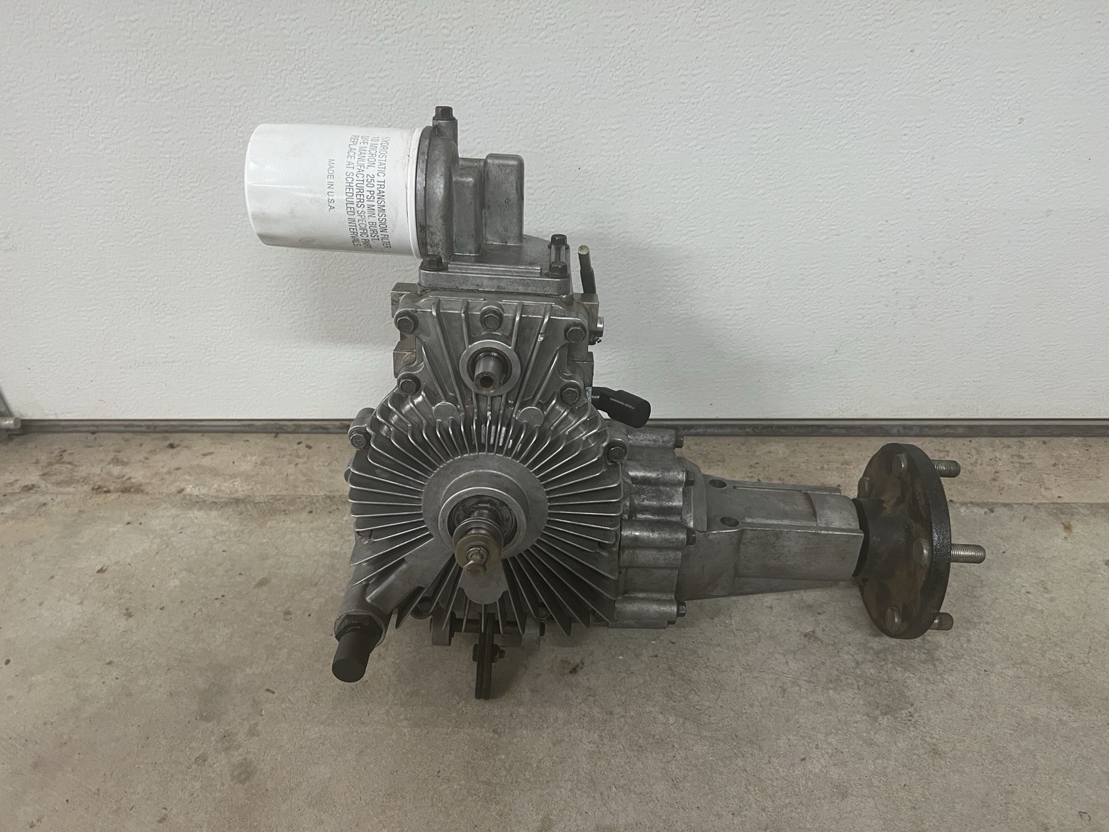 RIGHT Eaton Gemini 771 Hydro – Snapper 7059156, Woods 71710, Grasshopper 391207