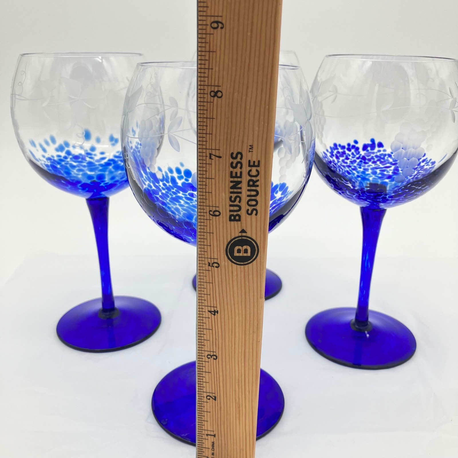 Art Glass Wine Glasses Set of 4 8.5in Cobalt Blue Etched Grapes Confetti Vintage
