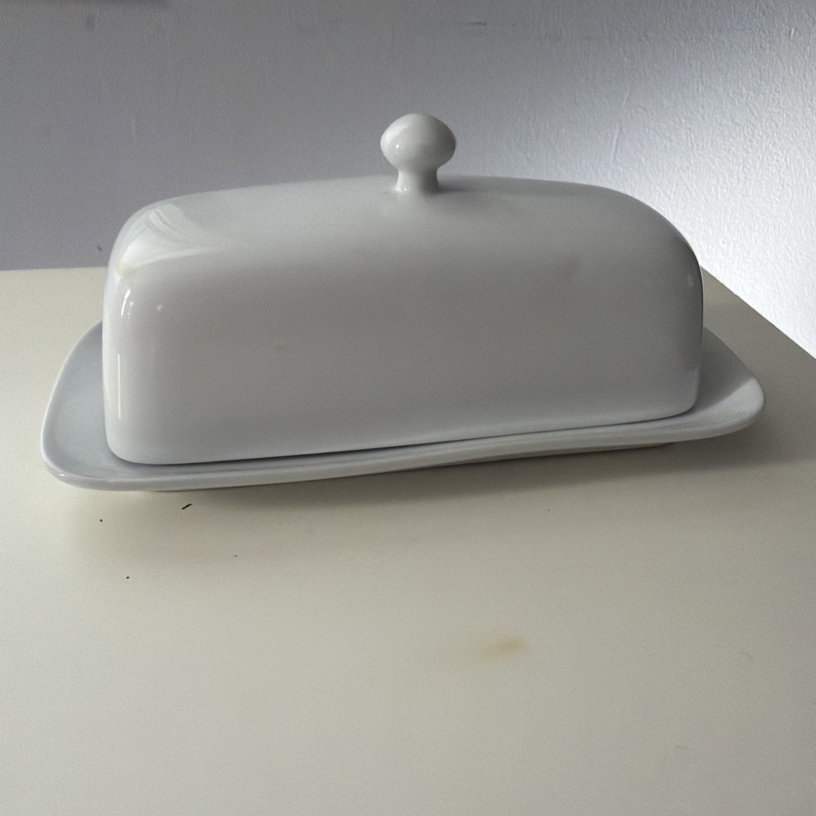 DASH OF THAT~ Covered Butter Dish Ceramic White~one Stick~ NEW