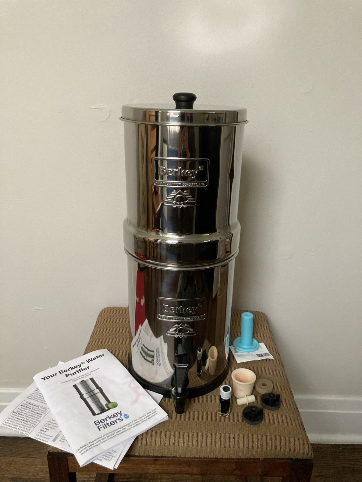BERKEY 18″ Travel 1.5 Gallon 5.6L Water Filtration System (Filters NOT Included)